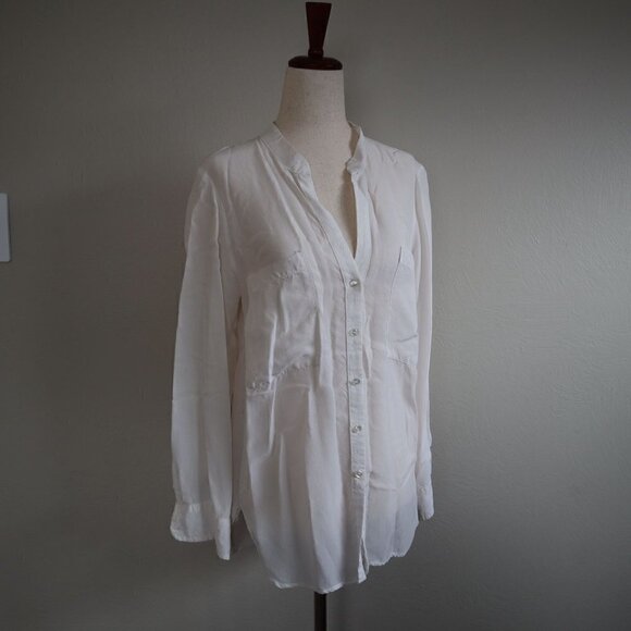 Natalie Busby White Button Down Blouse Size XS - Picture 2 of 7